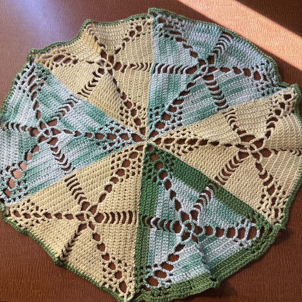 VTG Hand Crocheted Doilies Granny‎ Cottage Core Colorful Green Yellow 14"
